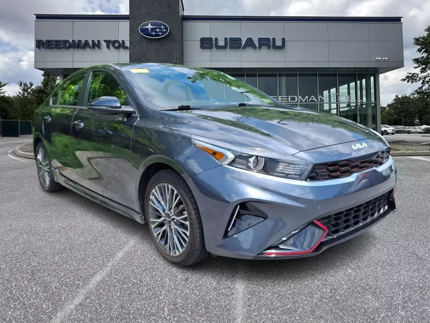 2023 Kia Forte GT-Line photo 1