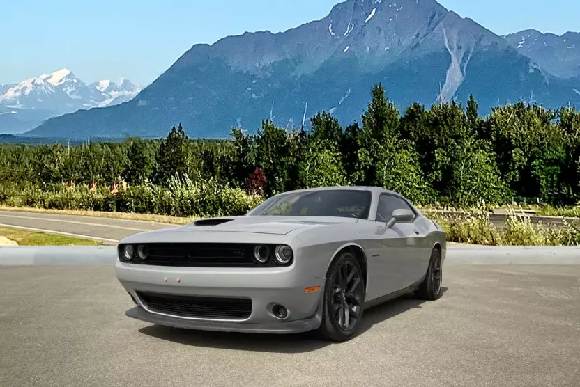 2022 Dodge Challenger R/T photo 1