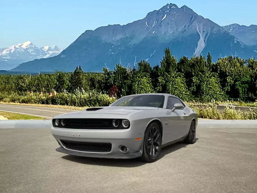 2022 Dodge Challenger R/T photo 1