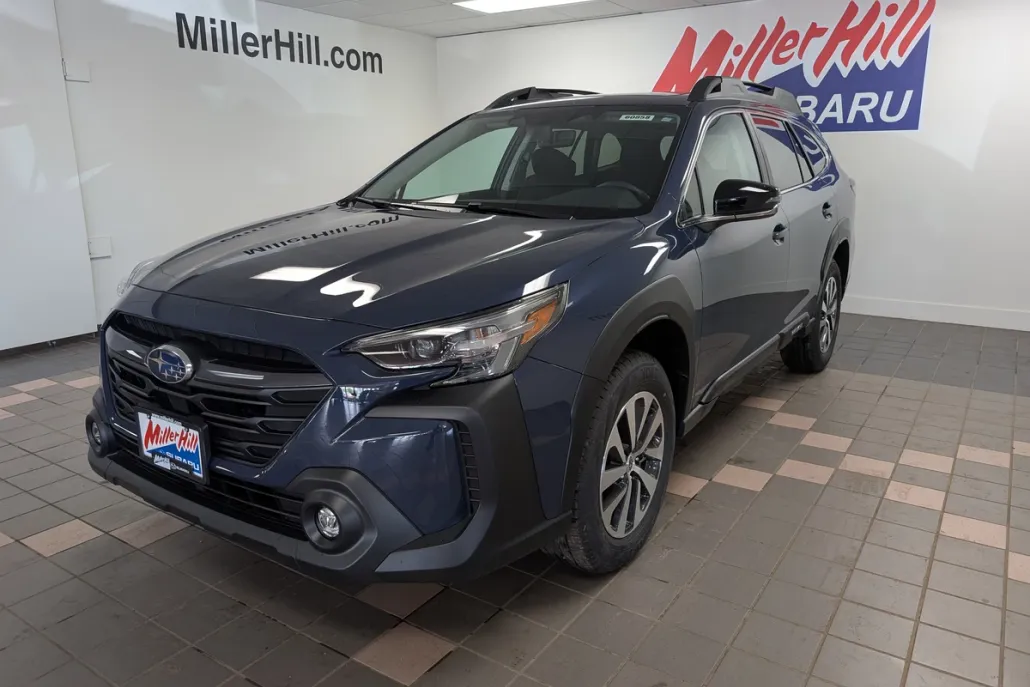 2025 Subaru Outback Premium photo 1