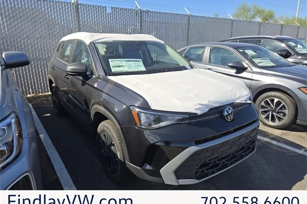 2025 Volkswagen Taos S photo 1