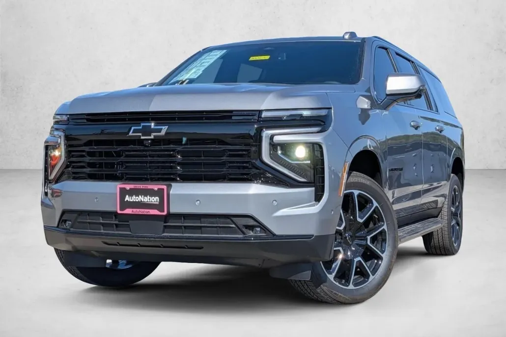 2026 Chevrolet Suburban RST photo 1
