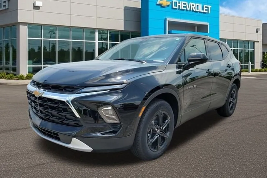 2025 Chevrolet Blazer 2LT photo 1