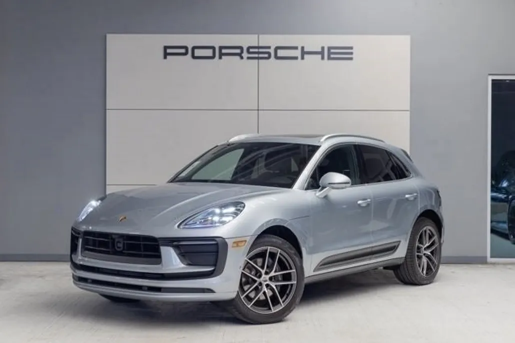 2024 Porsche Macan photo 1