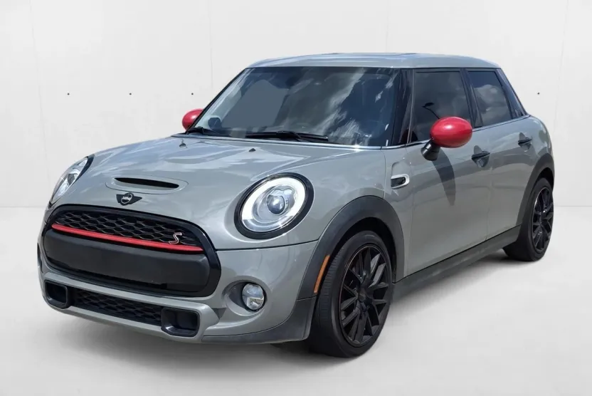 2017 Mini Cooper 4 Door Hardtop S photo 1