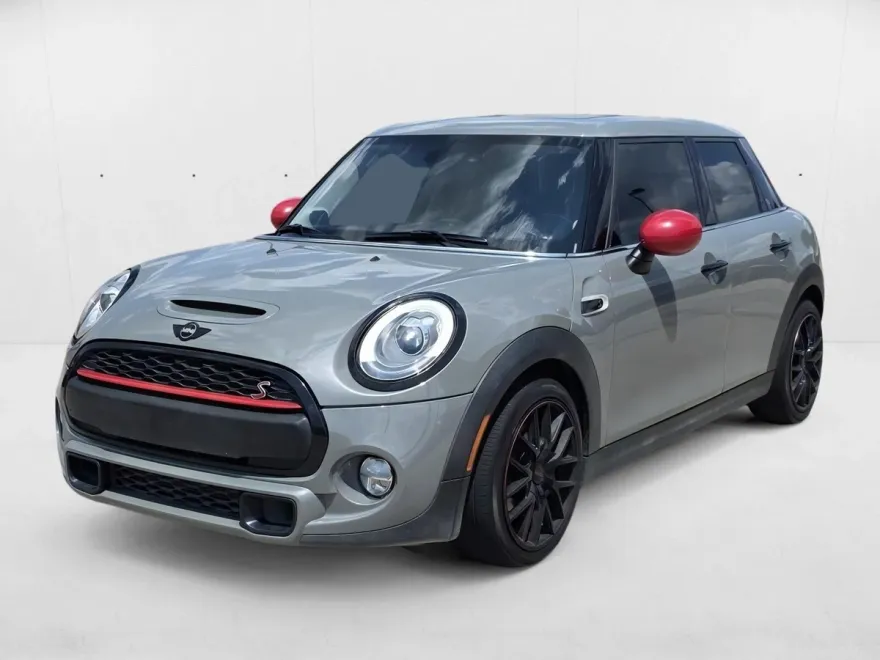 2017 Mini Cooper 4 Door Hardtop S photo 1
