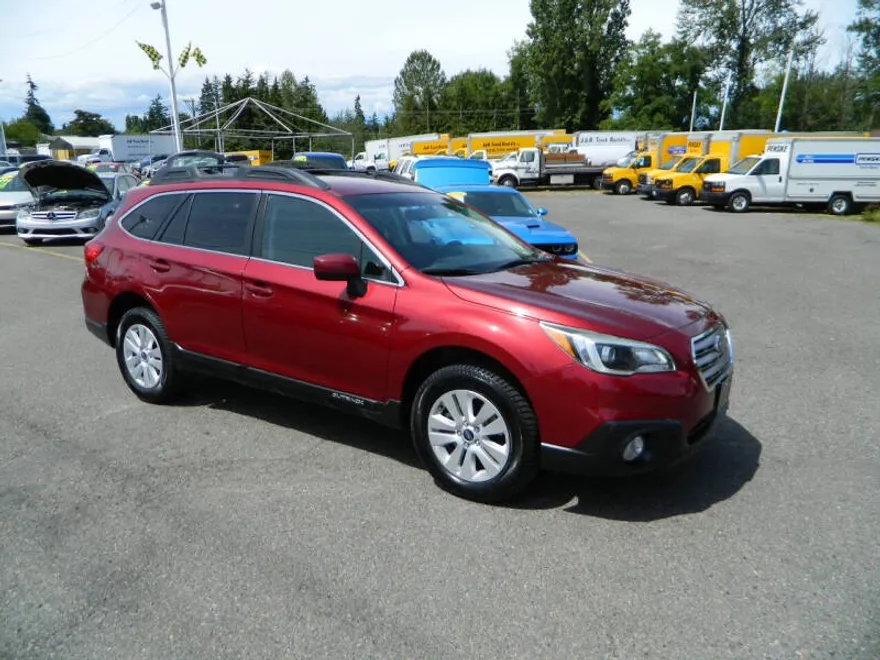 2016 Subaru Outback 2.5i Premium photo 1