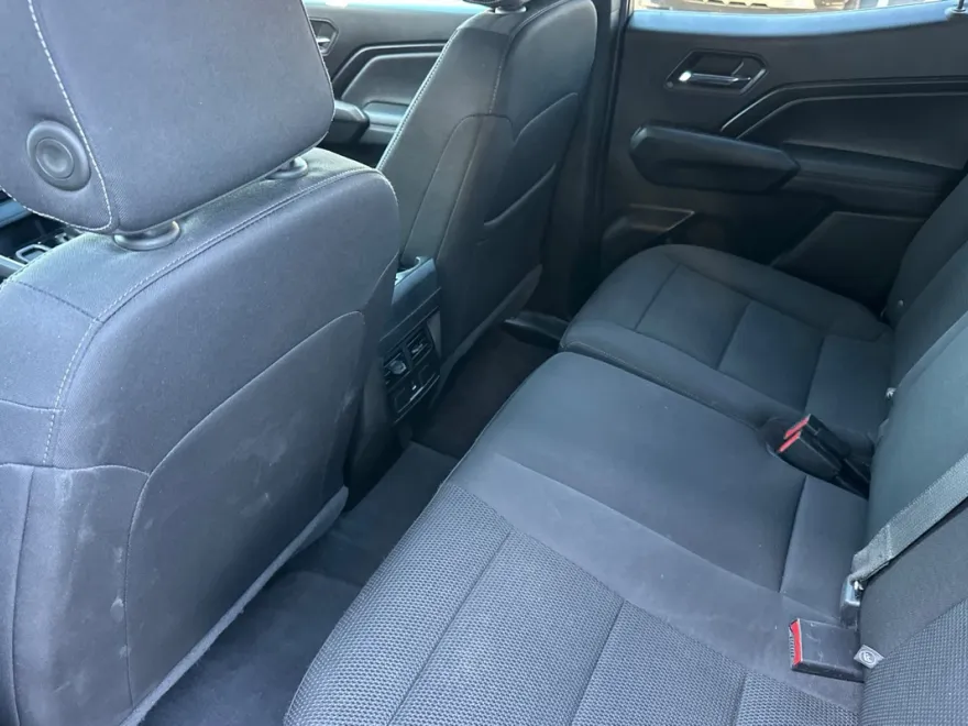 2023 Chevrolet Colorado LT photo 14