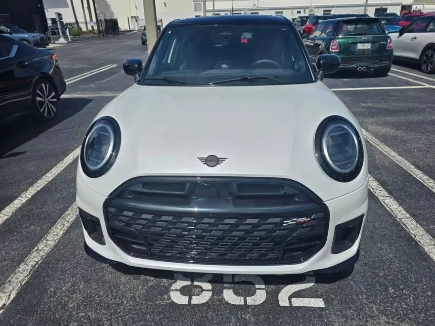 2025 Mini Cooper 4 Door Hardtop S Iconic photo 1