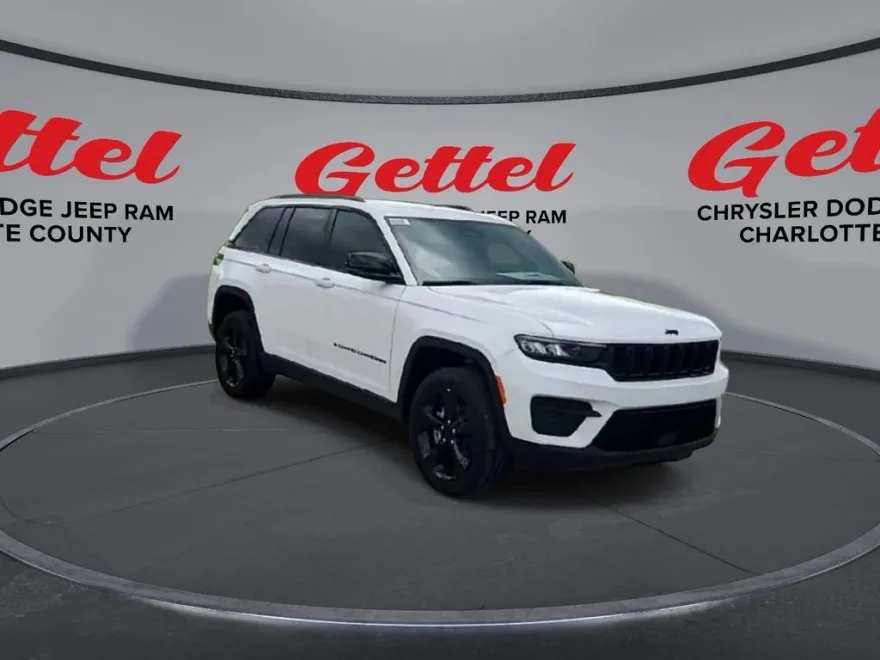 2025 Jeep Grand Cherokee Altitude photo 1