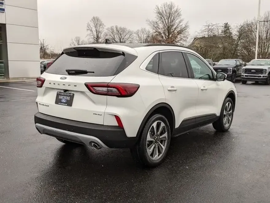 2025 Ford Escape Platinum photo 1