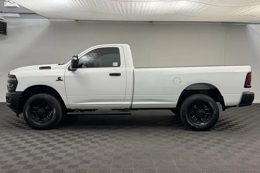 2025 Ram 3500 Tradesman photo 1