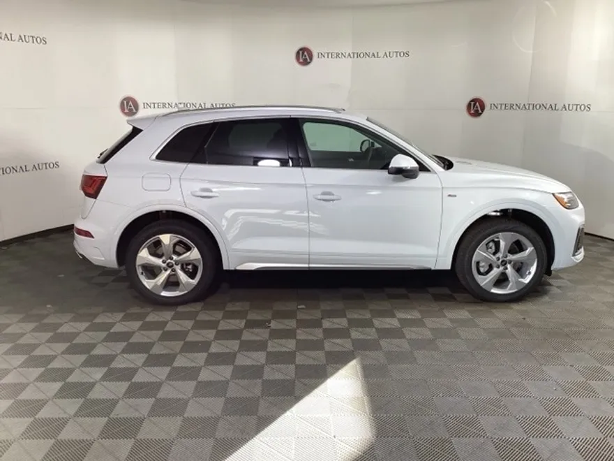 2025 Audi Q5 45 S line Premium Plus photo 1