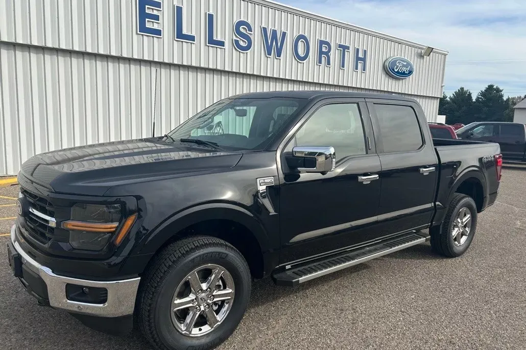 2024 Ford F-150 XLT photo 1