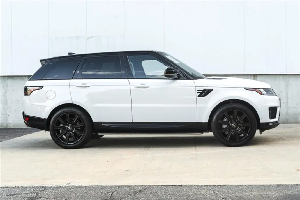 2022 Land Rover Range Rover Sport HSE Silver Edition photo 1
