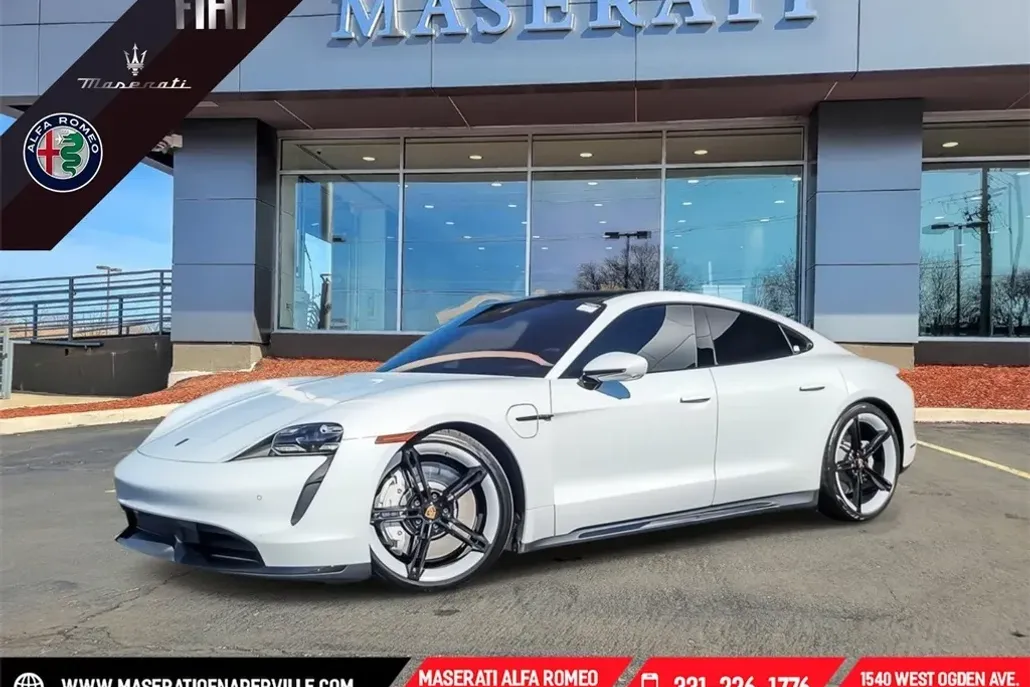 2022 Porsche Taycan Turbo photo 1