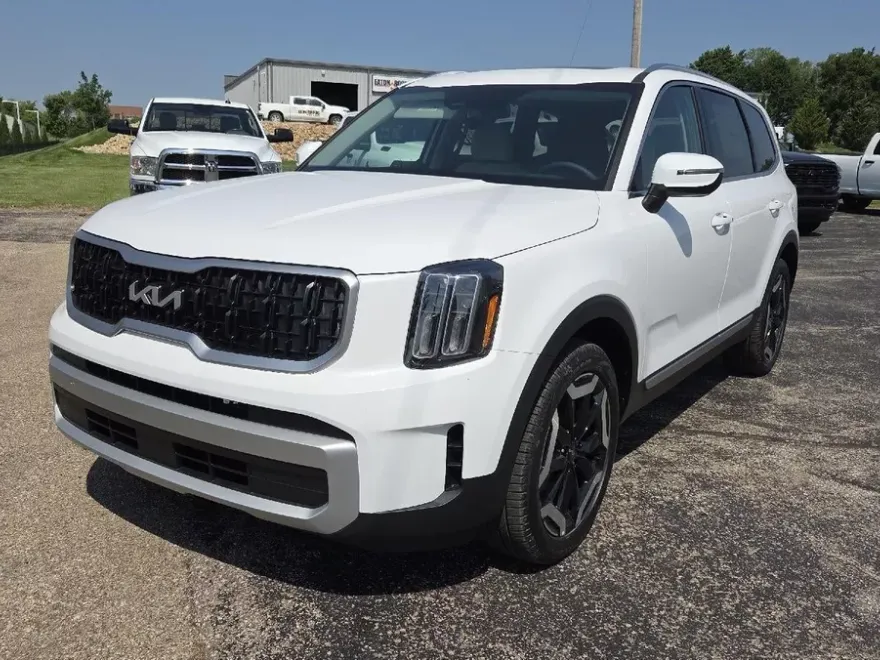 2025 Kia Telluride EX photo 1