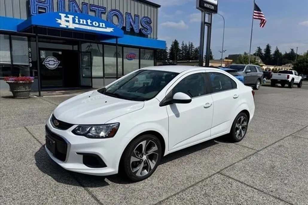 2018 Chevrolet Sonic Premier photo 1