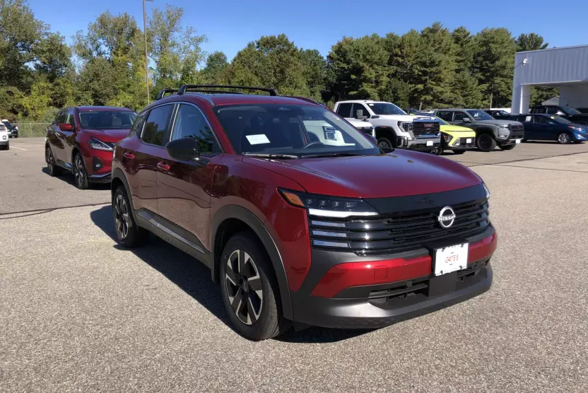 2026 Nissan Kicks SV photo 1