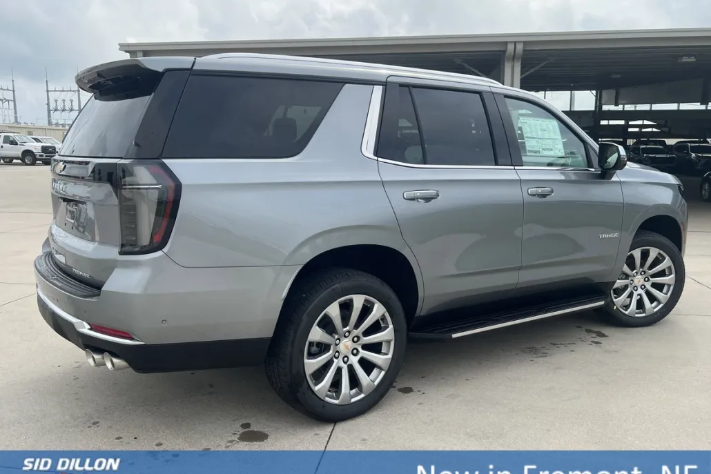 2025 Chevrolet Tahoe Premier photo 1
