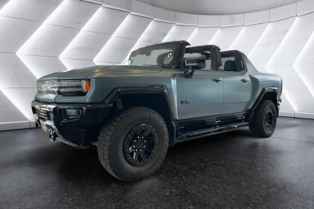 2024 Gmc Hummer EV Pickup photo 1