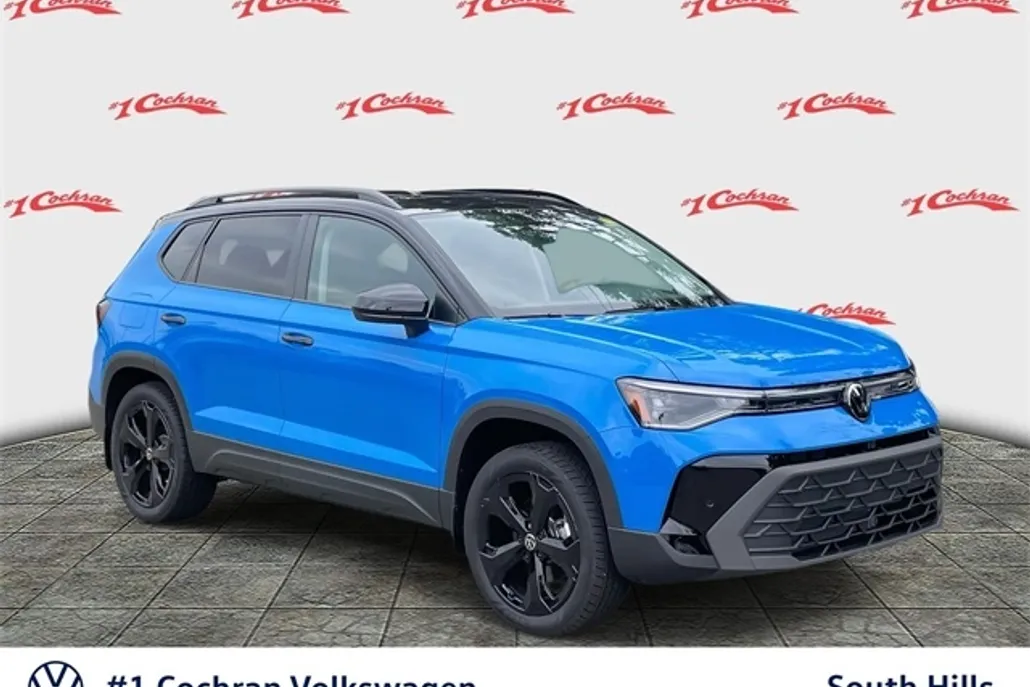 2025 Volkswagen Taos SE photo 1