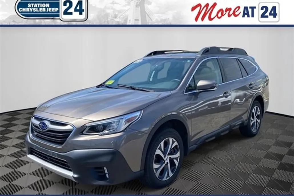 2022 Subaru Outback Limited photo 1