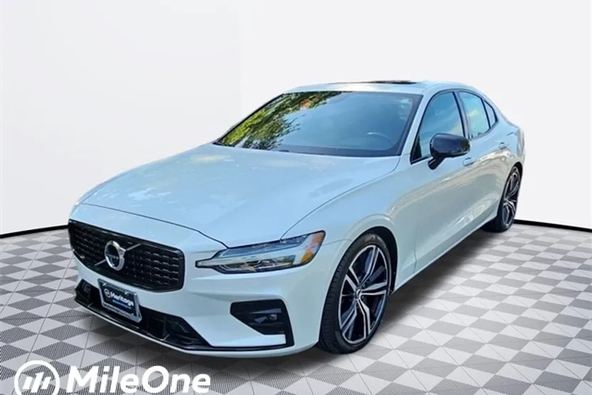 2021 Volvo S60 T5 R-Design photo 1