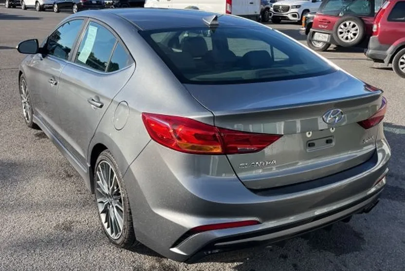 2018 Hyundai Elantra Sport photo 1
