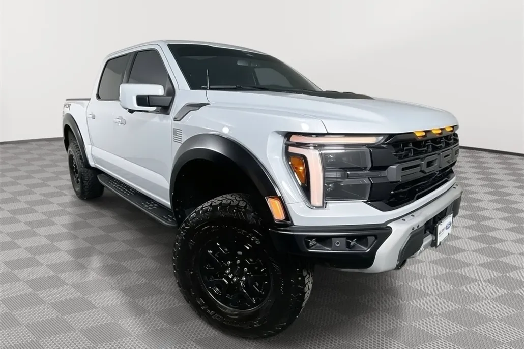 2025 Ford F-150 Raptor photo 1