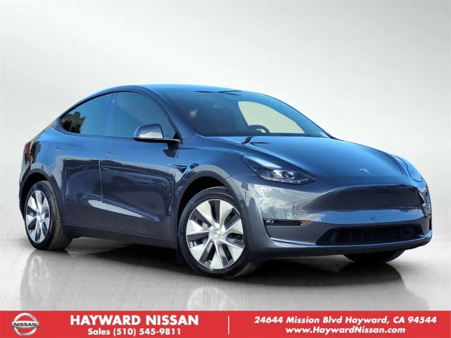 2023 Tesla Model Y Long Range photo 1