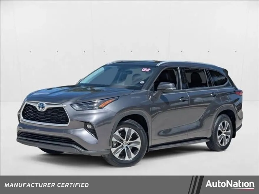 2022 Toyota Highlander Hybrid XLE photo 1