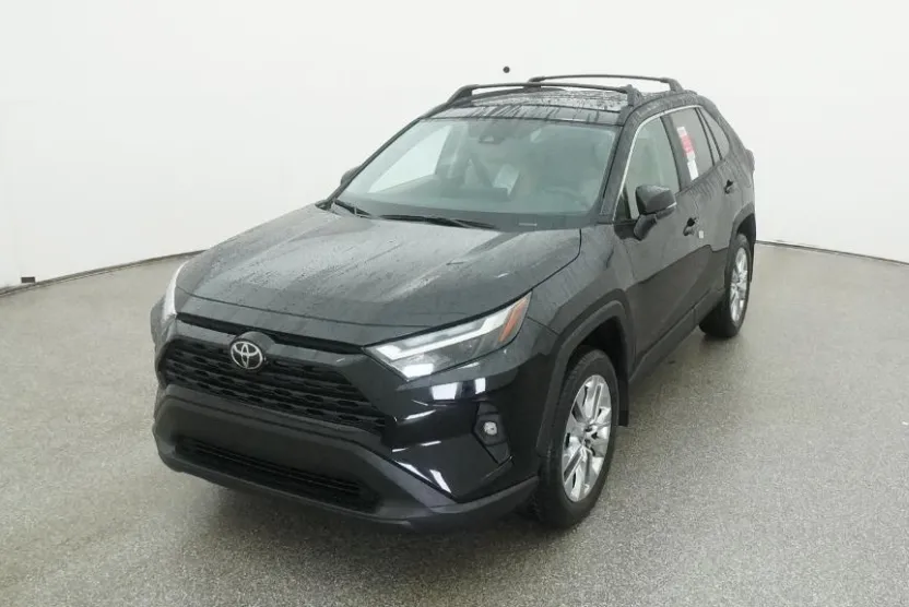 2025 Toyota RAV4 XLE Premium photo 1