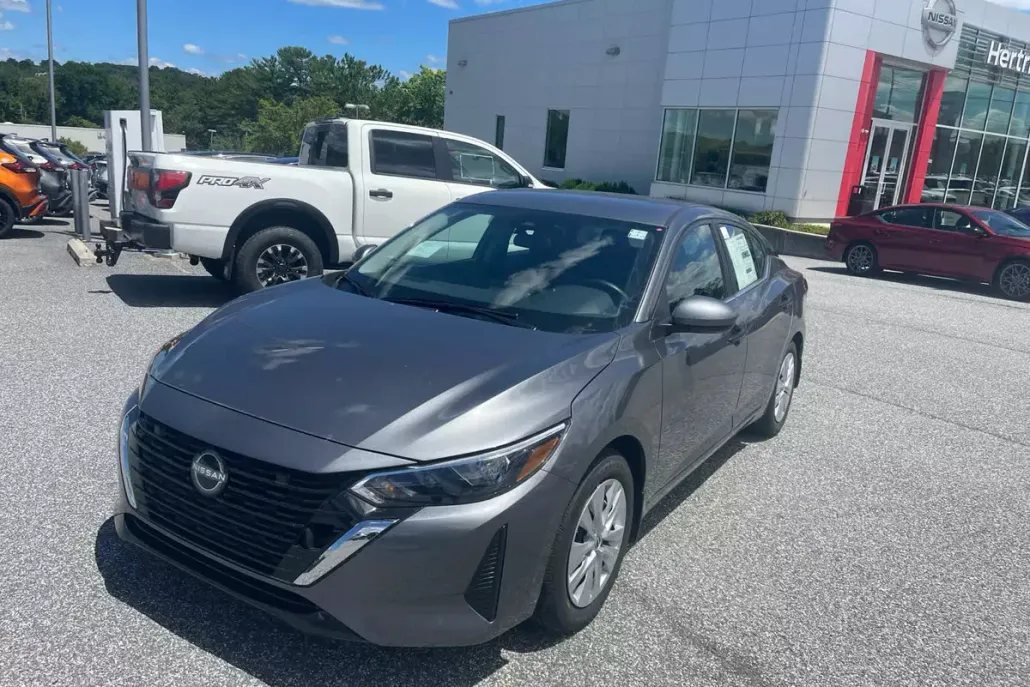 2024 Nissan Sentra S photo 1