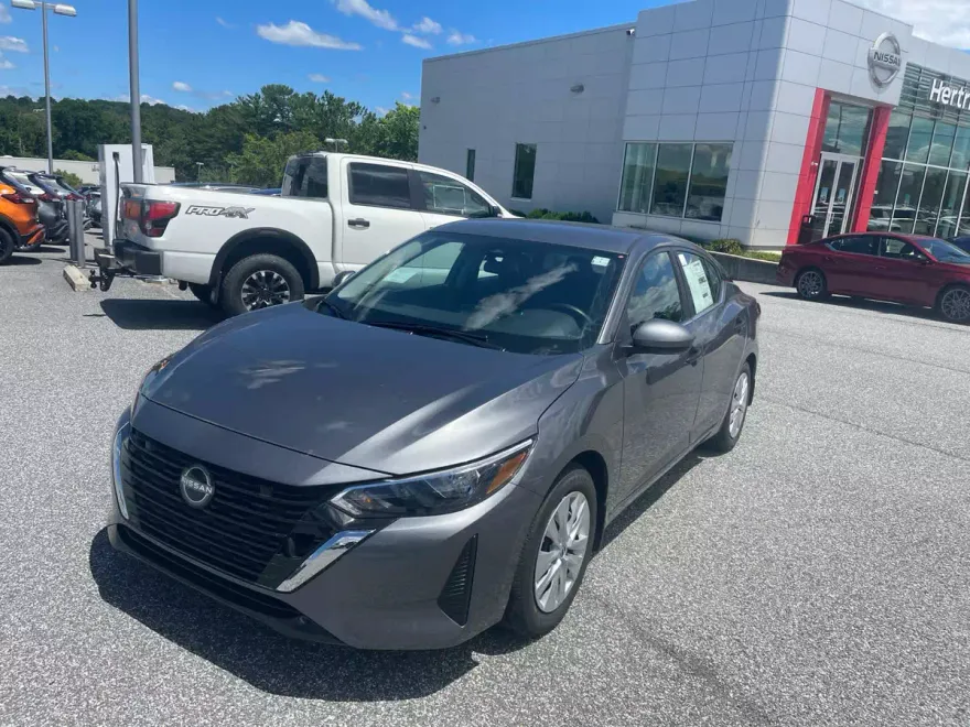 2024 Nissan Sentra S photo 1