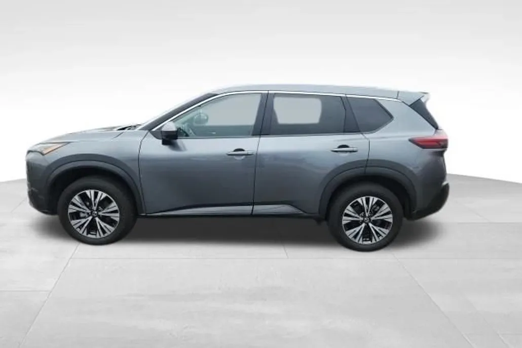 2021 Nissan Rogue SV photo 1