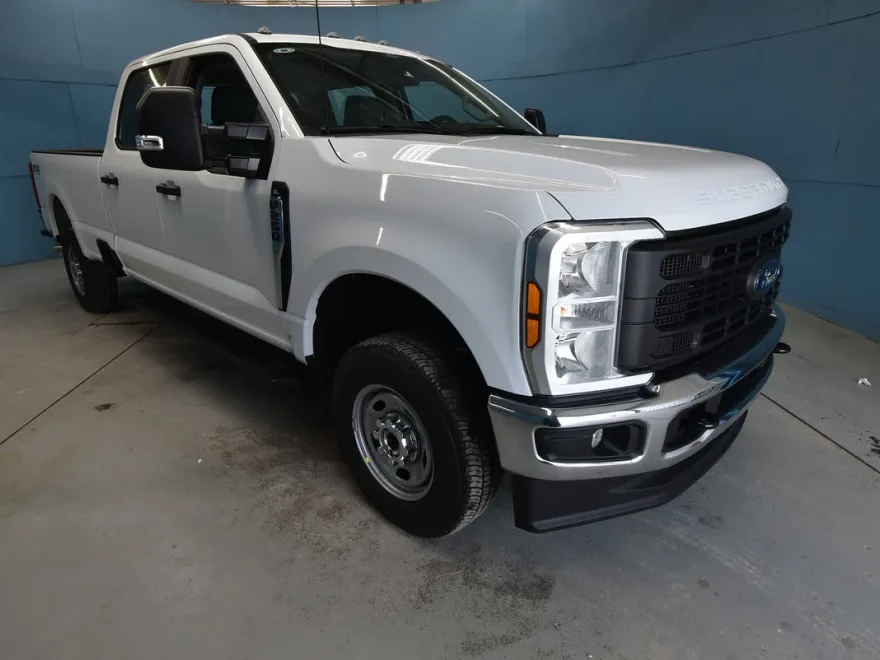 2025 Ford F-250 XL photo 1