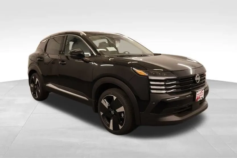 2025 Nissan Kicks SR photo 1