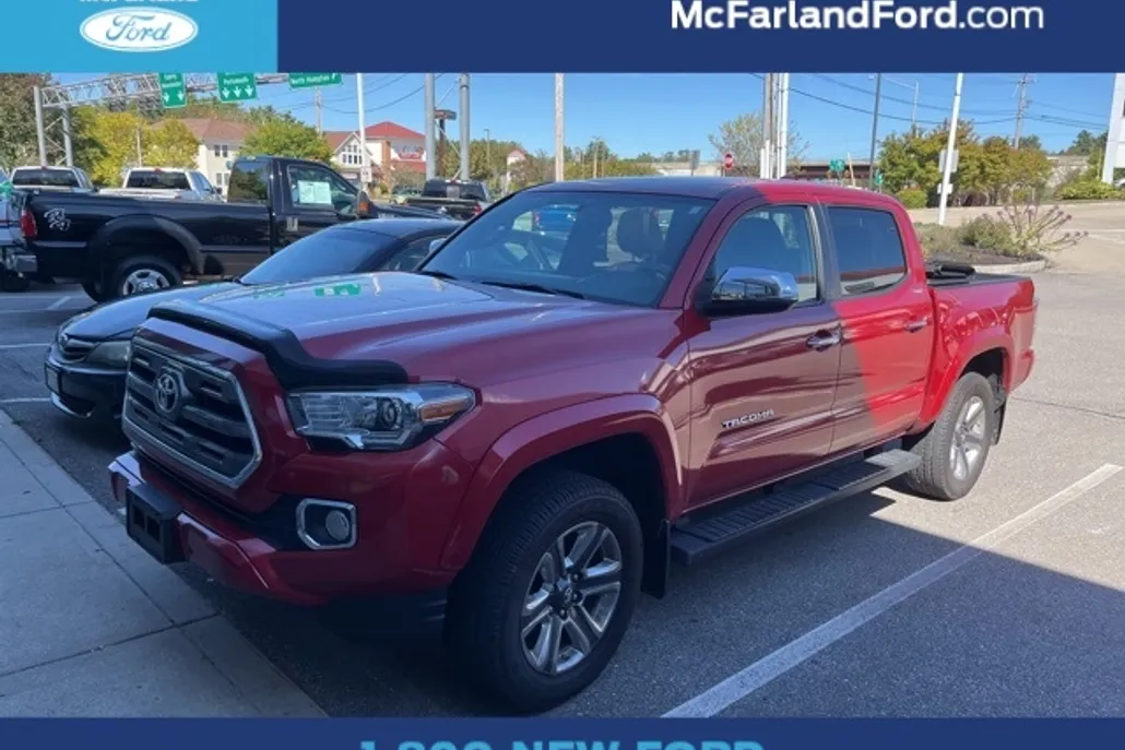 2017 Toyota Tacoma Limited V6 photo 1