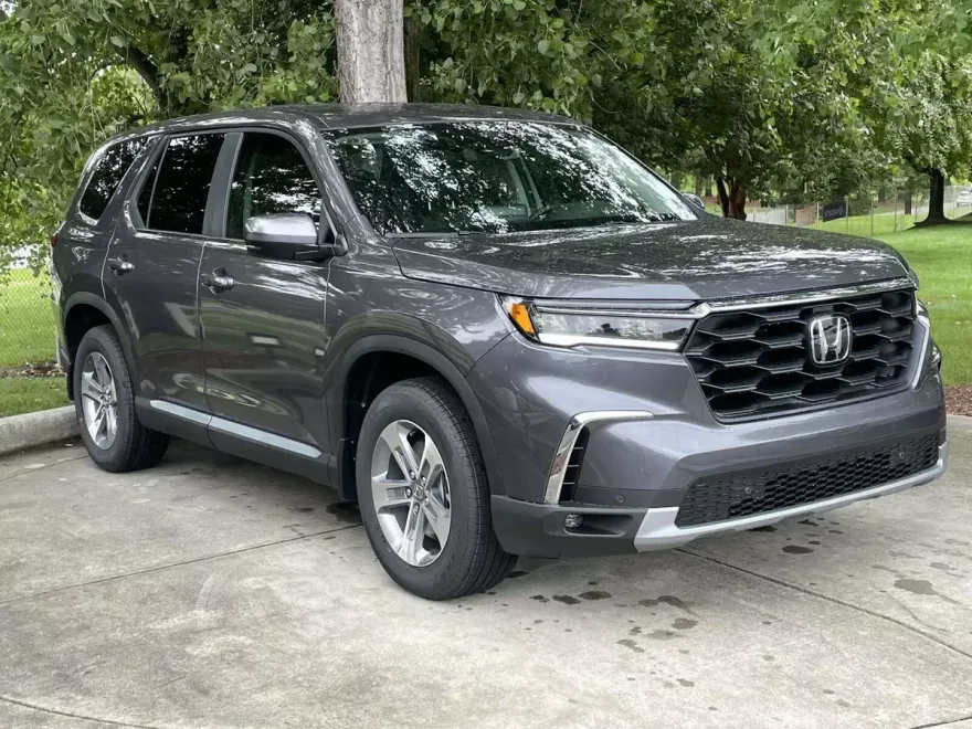 2025 Honda Pilot EX-L photo 1