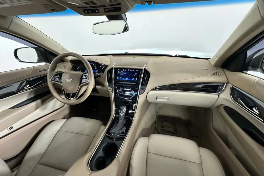 2016 Cadillac ATS Luxury photo 1