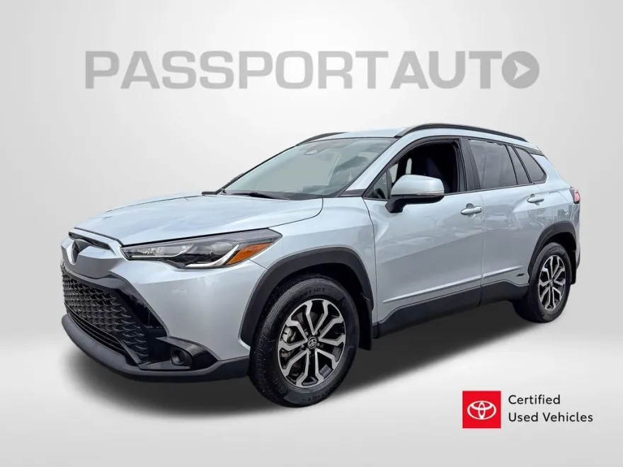 2024 Toyota Corolla Cross Hybrid SE photo 1