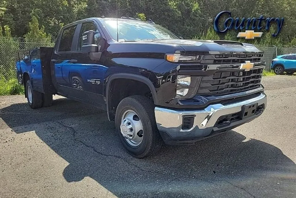 2025 Chevrolet Silverado 3500HD Work Truck photo 1