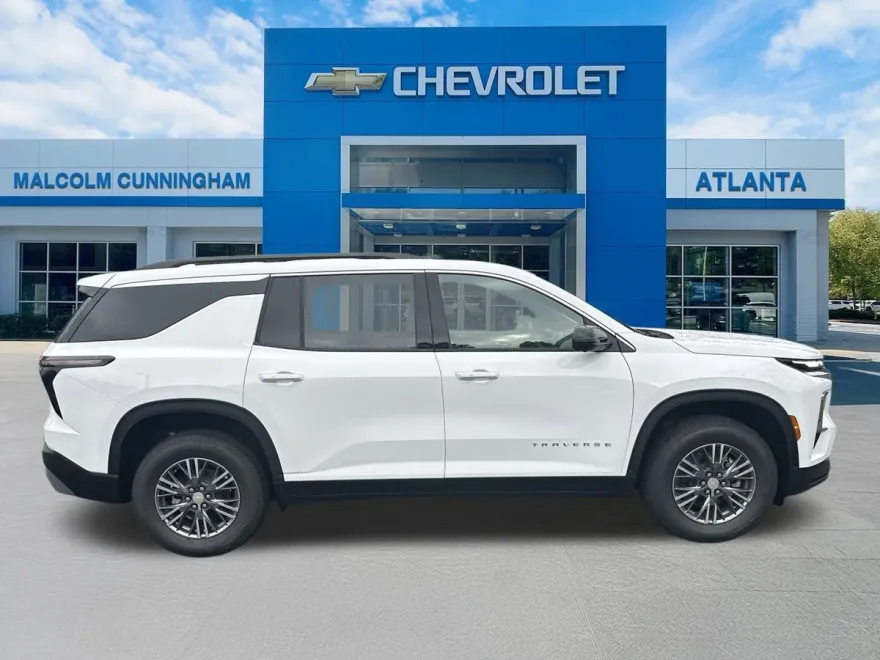 2026 Chevrolet Traverse photo 1