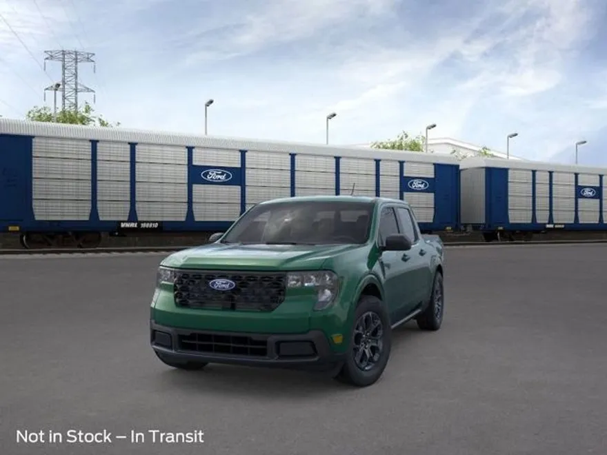 2025 Ford Maverick XLT photo 1
