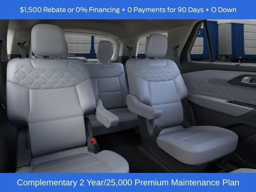 2025 Ford Explorer Platinum photo 1