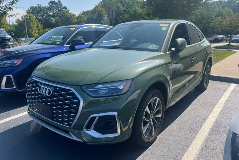 2022 Audi Q5 45 S line Premium photo 1