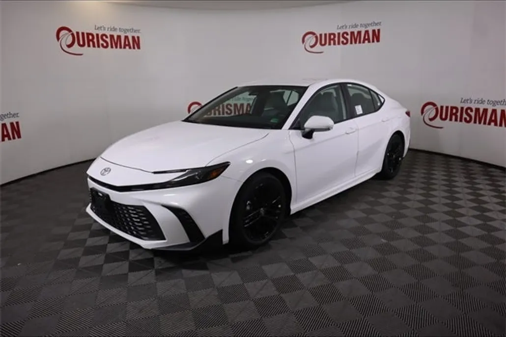 2026 Toyota Camry Base photo 1