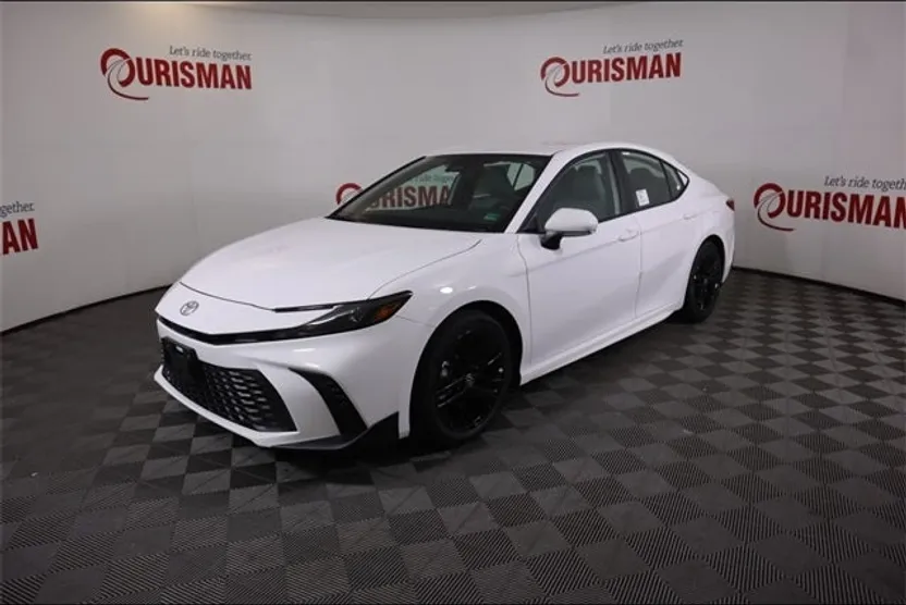 2026 Toyota Camry Base photo 1