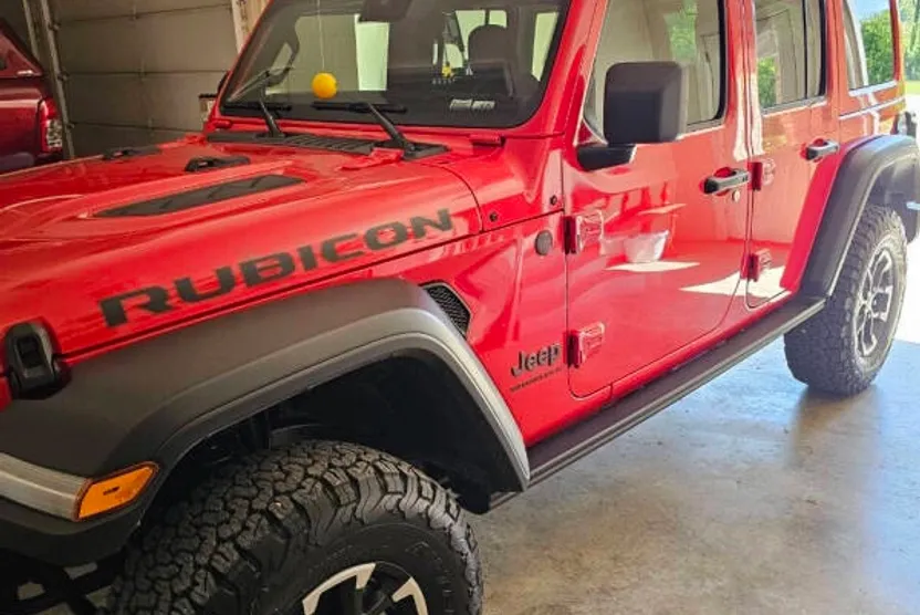 2025 Jeep Wrangler Rubicon photo 1